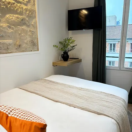 Hotel Paris Amore *