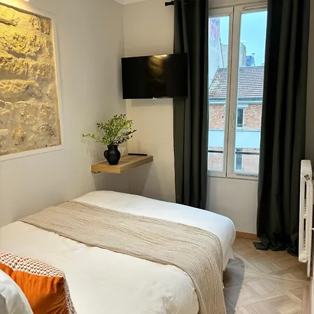 Hotel Paris Amore Paris