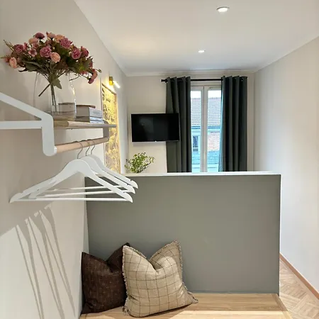 Hotel Paris Amore 酒店 *